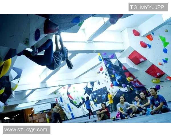 成都攀岩队勇闯中路突破新局面引领攀岩运动发展新风潮